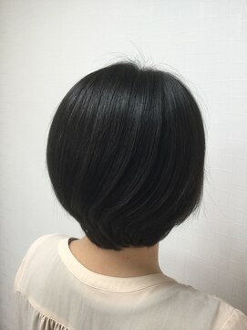 ヘアートルウィ(HAIR Tleu'i) ハンドブローで決まる大人ショートボブ