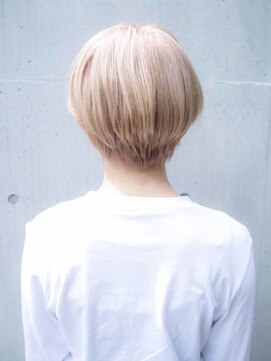 ルティア(Lutia) ハイトーンショート