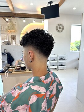 アルーナビューティデザイン フェードパーマ