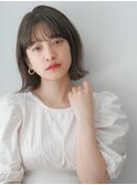 外はねボブ×柔らかベージュ