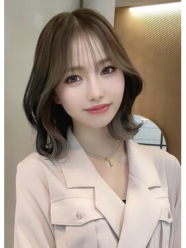 トイロ 新宿(Toiro) 【韓国風】くびれミディアム 薄め前髪 小顔カット