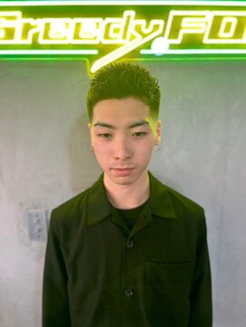 グリーディーフォックス 代々木(Greedy FOX) 波巻き/ハイライト/マッシュパーマ/ウルフ[シェービング]