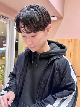 ガーデンヨコハマエスト(GARDEN YOKOHAMA est) メンズ センターパート 似合わせカット イメチェン