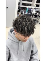 ピースバイラフトーキョウ(V by RAF Tokyo)&nbsp;モテモテ注意！　波巻きパーマ×ハイライト