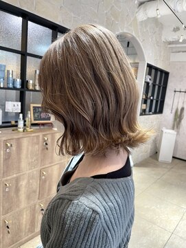 リベルテ(Liberte) ミルクティーベージュ/ブリーチカラー