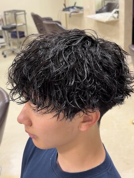 ブルニール 心斎橋(BLEUNIR) 重ためマッシュ波巻きスパイラルパーマ　刈り上げ