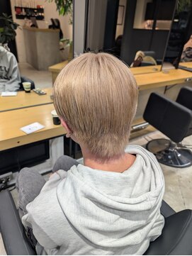 エイト 藤沢店(EIGHT fujisawa) ホワイトミルクティー【藤沢/ケアブリーチ】