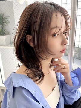 ミリア(MILIA) 20代30代40代大人おしゃれ女子のウルフヘア