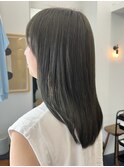 セミロングレイヤーカット顔周りレイヤーウルフハッシュカット