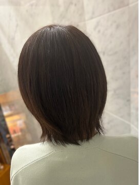 プラス アヴェダ(PLUS AVEDA) バイオレットグレー×肩上外はねボブ