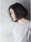 ブルーアッシュ切りっぱなしボブ