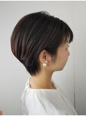 大人可愛い20代30代40代スマートマッシュ黒髪美形小頭ショート