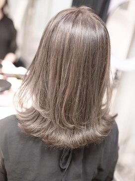 ホロン 池袋(HOLON) 【HOLON】髪質改善イメチェンフォギーベージュ外ハネセミディ