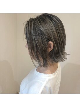 シームリー 千田町店(Seemly) ハイライト×シルバー