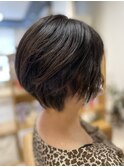 ショートボブ