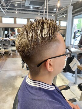 グッドネイバーズ 新松戸(GOOD NEIGHBORS shin-matsudo) ハイトーンフェード