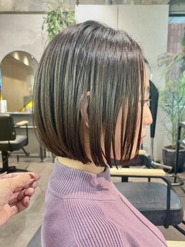 ゼスト クレス(ZEST Cres) 【cres奈佳子】オリーブグレージュ×切りっぱなしボブ