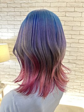 ヴァイブス(vibes) ブリーチ3回 ハーレークイン風派手カラー