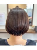 前下がりボブ