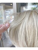 ティエル(TieLu)&nbsp;ケアブリーチ×塩基性mix ×外国人風カラー