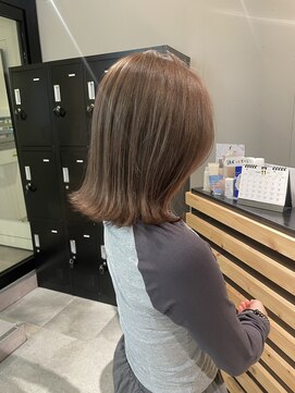 アイリー 名古屋(A/LEE) オリーブベージュ／外ハネ