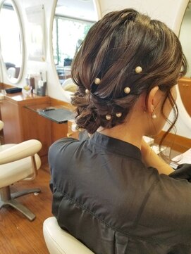 イムス マドモアゼル(imus madomoazel) ふわふわシニョン