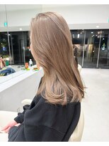 エム(M) 王道ベージュカラー