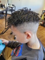 フラクト(FLact)&nbsp;フェードカット_刈り上げスタイル_ツイスパ