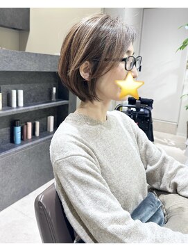 シーナ(Shiina) 似合わせショートボブ