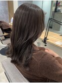 ミディアムロブ、オリーブグレージュ