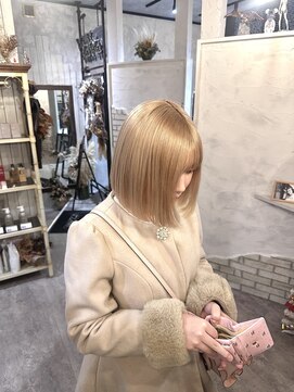 カカフロントオブザミラー(KaKa front of the mirror) ミルクティー