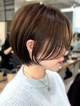 ビュー トウキョウ(VIEW TOKYO) 渋谷 20代30代40代大人可愛いひし形ショートボブ