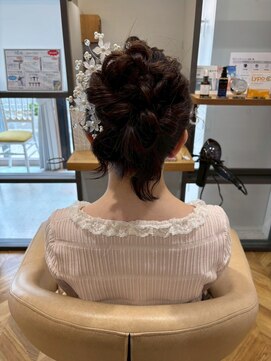 ヘア ルーナ バイ アプリーレ(hair lune by Aprire) お呼ばれヘアセット大人可愛いお団子アップスタイル結婚式二次会