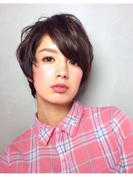 ベリテ 京成大久保(verite2) 暗髪大人ショート［京成大久保/髪質改善/ヘッドスパ/白髪染め］