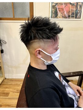 ラインスキンフェードカット