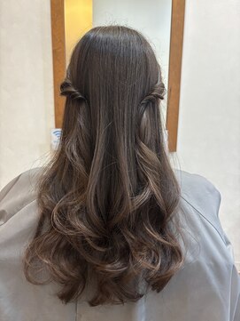 ラフターヘアー(Lafter Hair) ハーフツイン