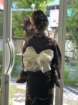 ノーティ(naughty)の写真/【近鉄八尾徒歩2分】<27年成人式のご予約受付中>特別な日の着付け・ヘアセットはプロにお任せ!駅近なのも◎