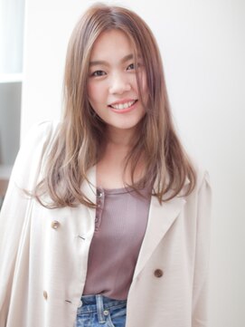 クレール 塚口店(CREER) 透明感のあるアッシュベージュ系カラー【スモーキーモスベージュ