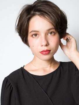 クアトログランシュ 水戸店(QUATRO×GranCieux) ナチュラル仕上げの大人かわいいハンサムショート