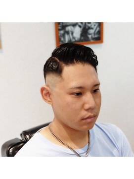 ブルートバーバーショップ(BLUET Barber Shop) フェードスタイル