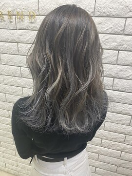 ビューティー シャレンド 20代30代★スタイリング簡単♪イルミナ透明感アッシュベージュ