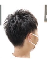 ウィスカーヘアー(whisker hair)&nbsp;ツーブロックショート