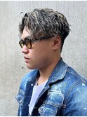 1638ニュアンスカラーハイライトカラー束間ツーブロック刈り上げ
