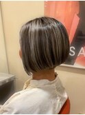 前下がりボブ×ハイライト
