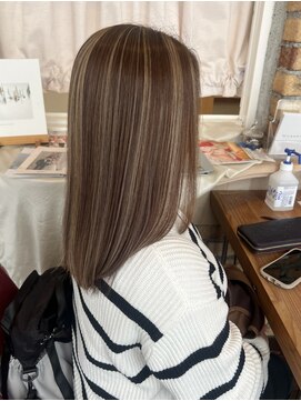 ココロヘアー マド(Cocolo hair MADO) 柔らかベージュハイライト