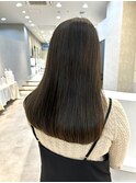 オリーブベージュ