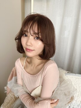 ニモ(NIMO.) ふんわり内巻きボブ色素薄めカラー