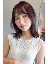 ビタミン(VITAMIN) ナチュラル外ハネヘア