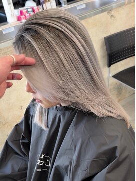 ハーパーズ 渋谷(harpers) ホワイトグレージュシャドールーツバレイヤージュ