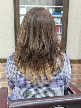 レイヤーカット／レイヤー高め／ロング